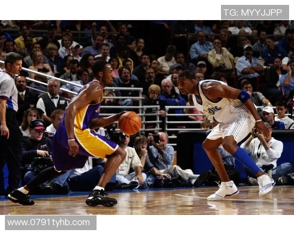 麦迪与科比的巅峰对决：谁才是那个时代的篮球之王